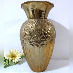 💛 Vintage Large Brass Vase